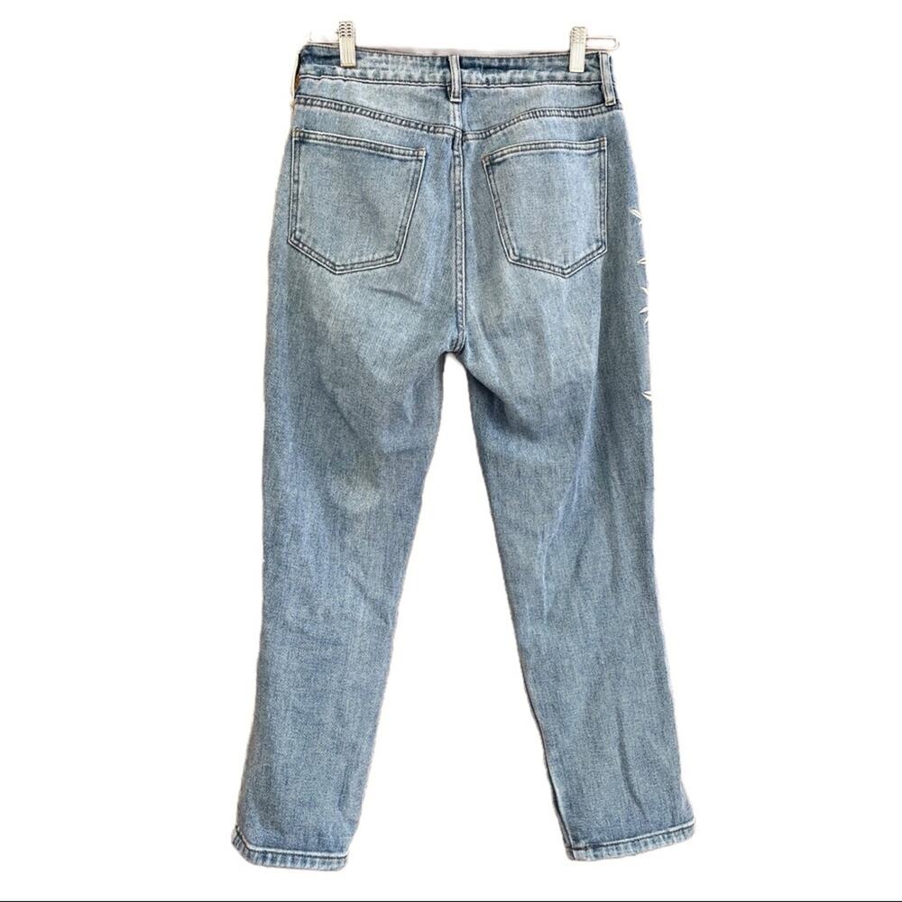 PacSun Distressed Embroidered High Rise Mom Jeans - Picture 4 of 9